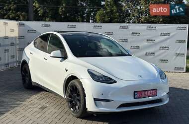Tesla Model Y 2022