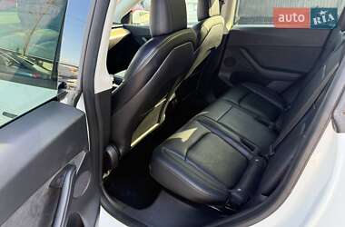 Внедорожник / Кроссовер Tesla Model Y 2022 в 