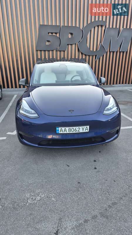 Tesla Model Y 2021