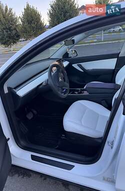 Внедорожник / Кроссовер Tesla Model Y 2020 в 