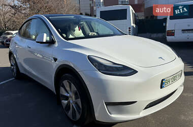 Позашляховик / Кросовер Tesla Model Y 2022 в 