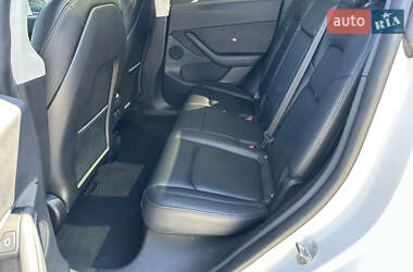 Внедорожник / Кроссовер Tesla Model Y 2021 в 
