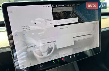 Внедорожник / Кроссовер Tesla Model Y 2021 в 