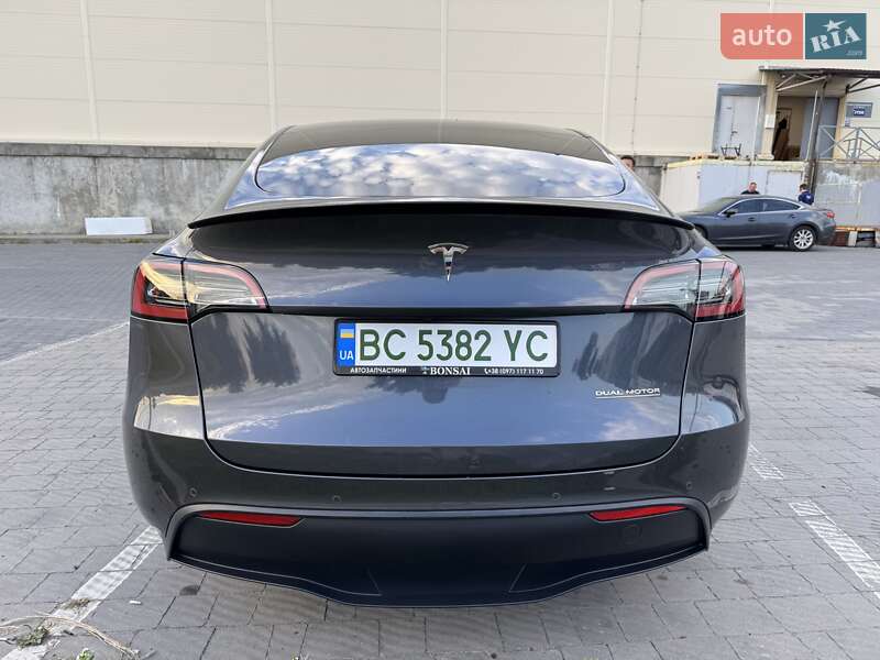 Позашляховик / Кросовер Tesla Model Y 2022 в Львові