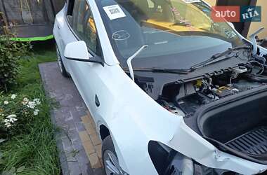 Внедорожник / Кроссовер Tesla Model Y 2021 в 