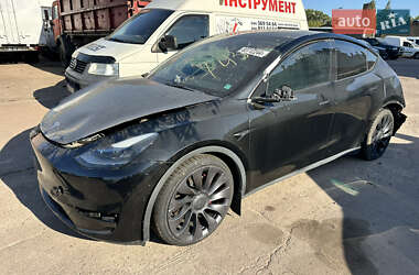Внедорожник / Кроссовер Tesla Model Y 2021 в 