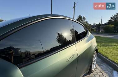 Внедорожник / Кроссовер Tesla Model Y 2024 в 