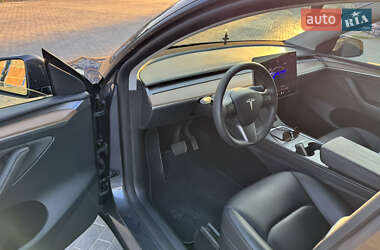 Позашляховик / Кросовер Tesla Model Y 2023 в 