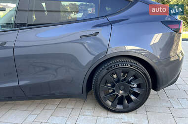 Позашляховик / Кросовер Tesla Model Y 2021 в 