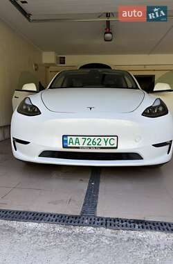 Позашляховик / Кросовер Tesla Model Y 2022 в 
