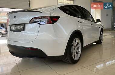 Позашляховик / Кросовер Tesla Model Y 2021 в 