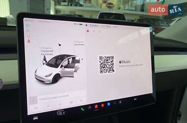 Позашляховик / Кросовер Tesla Model Y 2021 в 