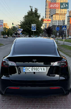 Внедорожник / Кроссовер Tesla Model Y 2021 в 