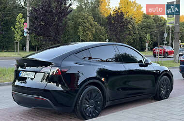 Внедорожник / Кроссовер Tesla Model Y 2021 в 