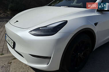 Внедорожник / Кроссовер Tesla Model Y 2024 в 