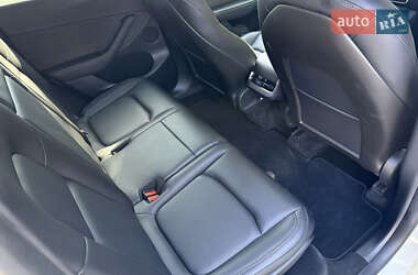 Внедорожник / Кроссовер Tesla Model Y 2024 в 