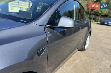 Внедорожник / Кроссовер Tesla Model Y 2023 в 