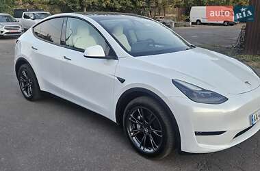 Внедорожник / Кроссовер Tesla Model Y 2024 в Киеве