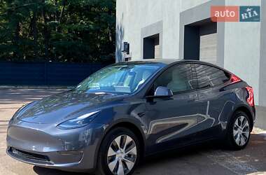 Позашляховик / Кросовер Tesla Model Y 2023 в 