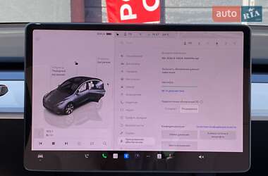 Позашляховик / Кросовер Tesla Model Y 2023 в 