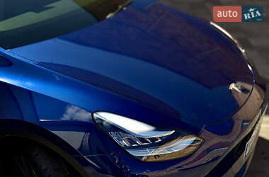 Внедорожник / Кроссовер Tesla Model Y 2021 в 