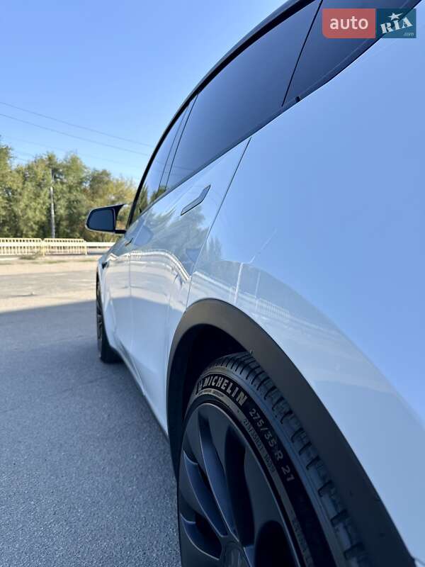 Позашляховик / Кросовер Tesla Model Y 2022 в Дніпрі