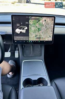 Позашляховик / Кросовер Tesla Model Y 2022 в 