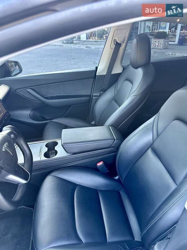 Позашляховик / Кросовер Tesla Model Y 2022 в Дніпрі