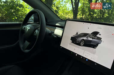 Внедорожник / Кроссовер Tesla Model Y 2023 в 