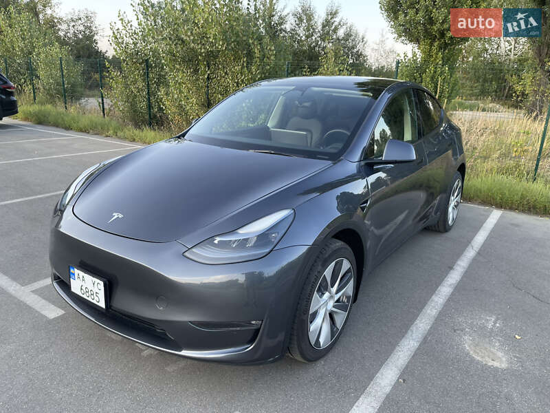 Позашляховик / Кросовер Tesla Model Y 2022 в Києві