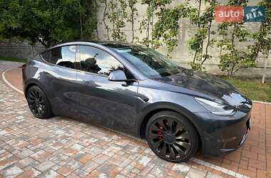Tesla Model Y 2021