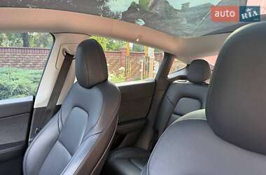 Внедорожник / Кроссовер Tesla Model Y 2021 в 