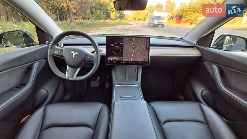 Позашляховик / Кросовер Tesla Model Y 2021 в Києві