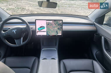 Позашляховик / Кросовер Tesla Model Y 2021 в 