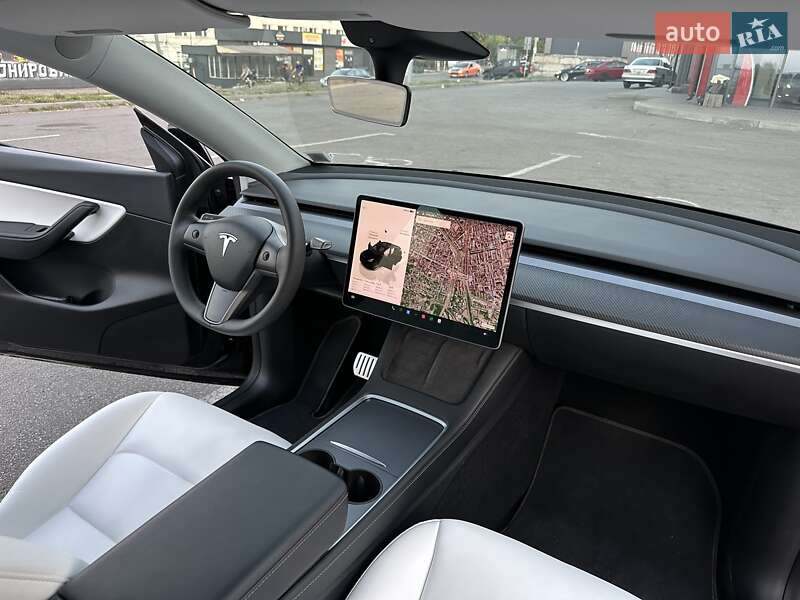 Позашляховик / Кросовер Tesla Model Y 2022 в Кам'янському