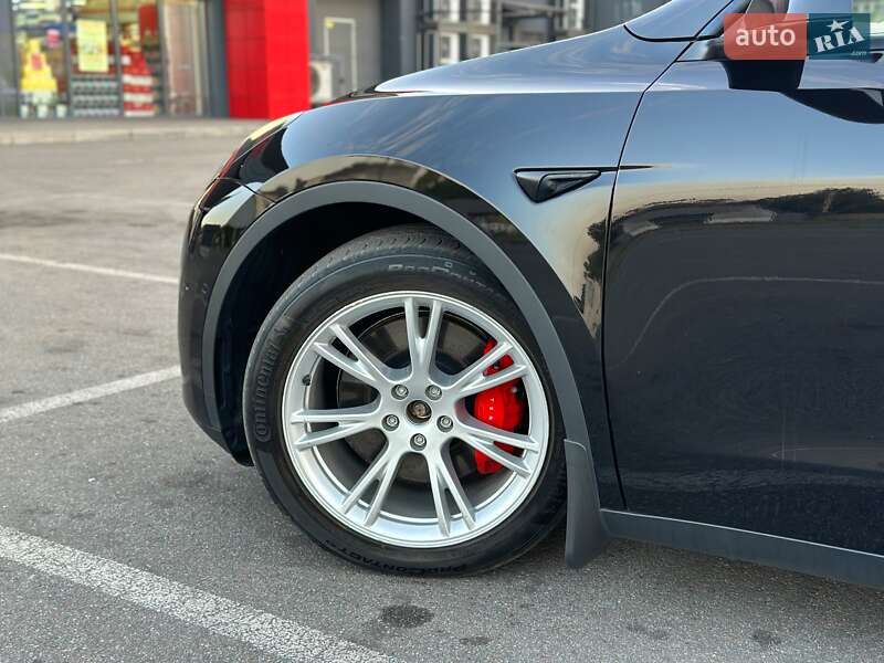 Позашляховик / Кросовер Tesla Model Y 2022 в Кам'янському