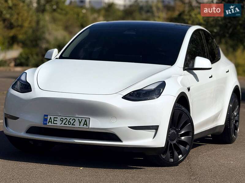Tesla Model Y 2022