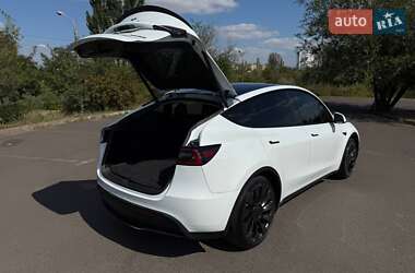 Внедорожник / Кроссовер Tesla Model Y 2022 в 