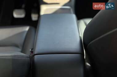 Внедорожник / Кроссовер Tesla Model Y 2022 в 