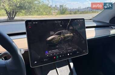 Внедорожник / Кроссовер Tesla Model Y 2022 в 