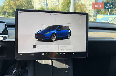 Позашляховик / Кросовер Tesla Model Y 2023 в 