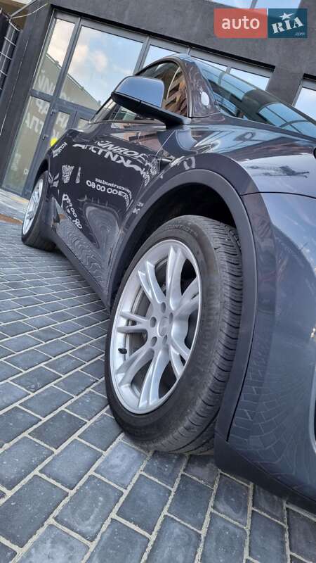 Внедорожник / Кроссовер Tesla Model Y 2023 в Полтаве фото 17 Внедорожник / Кроссовер Tesla Model Y 2023 в Полтаве