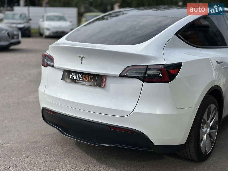 Позашляховик / Кросовер Tesla Model Y 2023 в Шептицькому