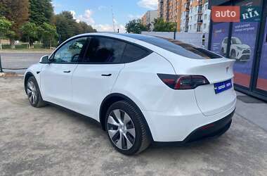 Позашляховик / Кросовер Tesla Model Y 2021 в 