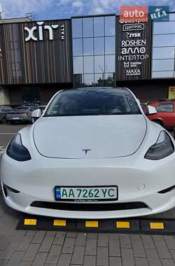 Tesla Model Y 2022