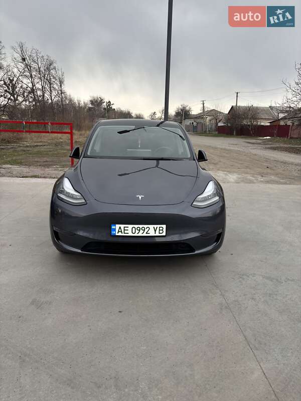 Позашляховик / Кросовер Tesla Model Y 2021 в Новомосковську