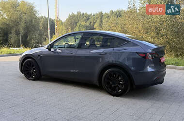 Позашляховик / Кросовер Tesla Model Y 2023 в 