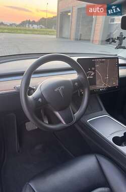 Внедорожник / Кроссовер Tesla Model Y 2021 в Черновцах