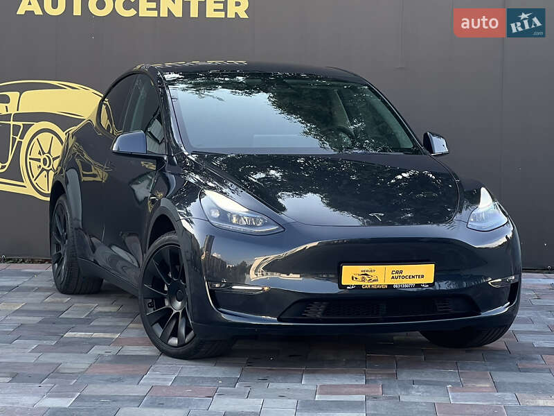 Позашляховик / Кросовер Tesla Model Y 2024 в Києві