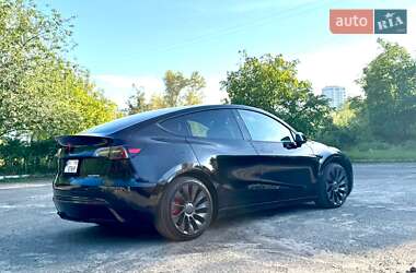 Внедорожник / Кроссовер Tesla Model Y 2024 в 